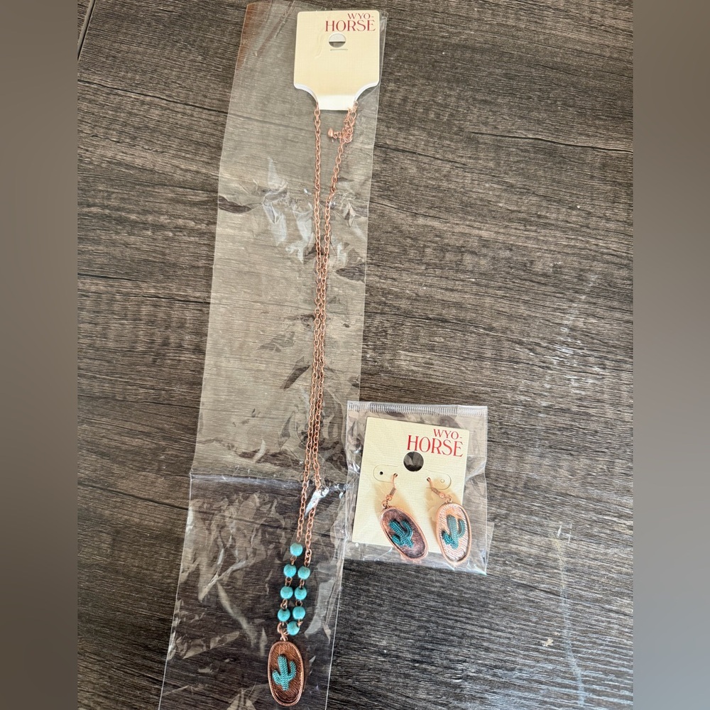 Wyo-Horse Long Copper Necklace & Earring Set With Turquoise Cactus Figure